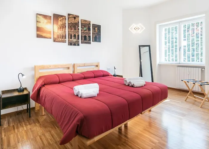 Cozy Flat 2 Bedrooms 2 Bathrooms With Balcony * רומא