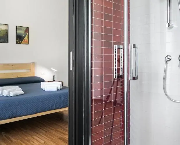 Cozy Flat 2 Bedrooms 2 Bathrooms With Balcony דירה רומא